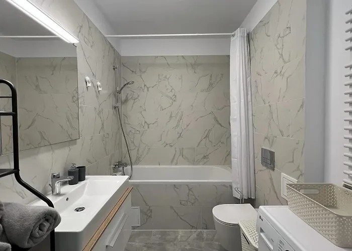 Forest-view Apartment