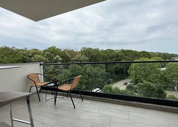 Forest-view Apartment Bucharest